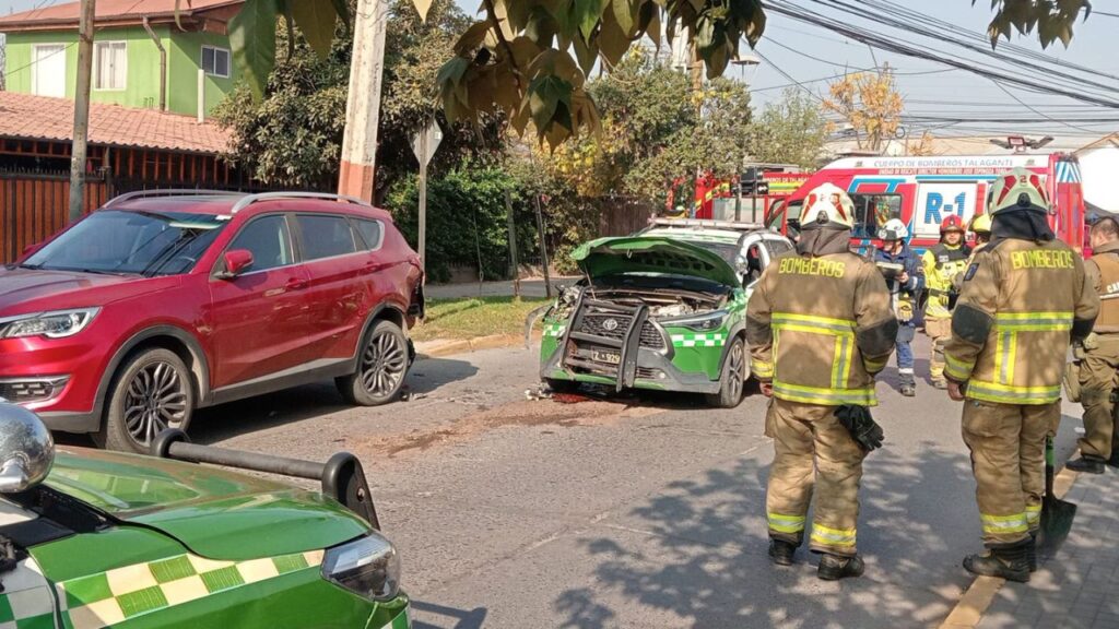 Cuatro lesionados dejó colisión entre vehículo policial y automóvil particular en Talagante
